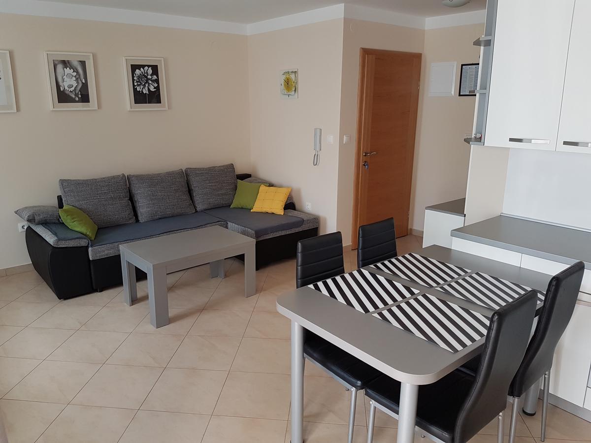 Apartman Branka Starigrad Paklenica Zewnętrze zdjęcie