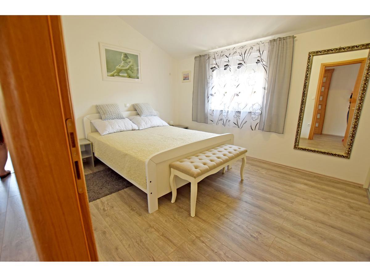 Apartman Branka Starigrad Paklenica Zewnętrze zdjęcie